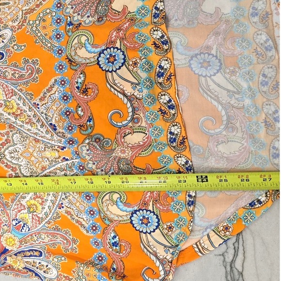 Collared V-Neck Blouse with a Paisley Print Gigi Moda MADE IN ITALY - Picture 5 of 9